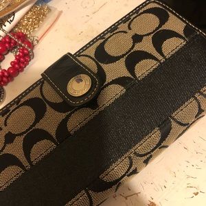 Coach wallet